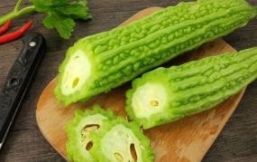 黑瓜吃料每日更新