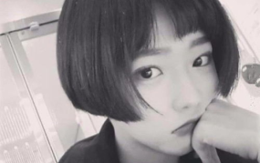 女生短发学生,时尚与自信的青春演绎