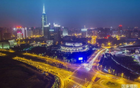夜景拍写真,光影交织的写真瞬间